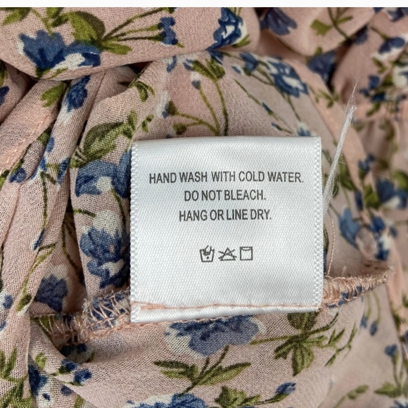 Emory Park Pink Floral Bell Sleeve Top - Picture 10 of 10